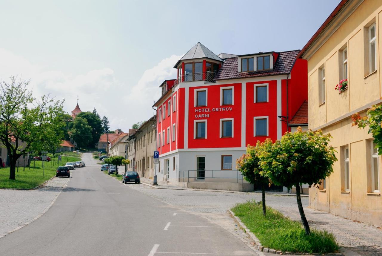 Hotel Ostrov Garni Sadská Exterior foto